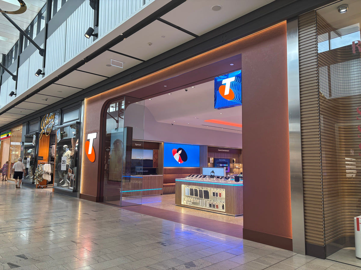 Casambi wireless lighting control is integrated into the store concept to manage the shopfront, internal lighting and feature lighting.